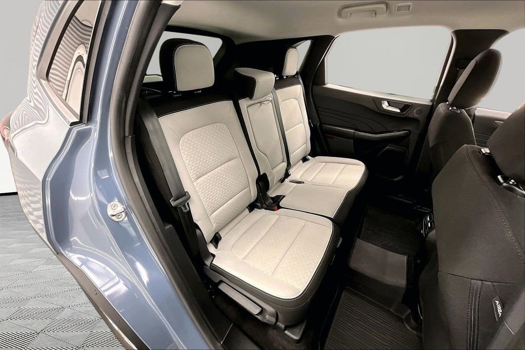 Certified 2025 Ford Escape Active w/ Active Premium Tech Pack FWD image 27