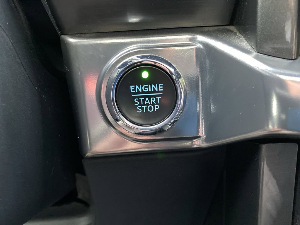 Certified 2023 Ford F150 Lariat w/ Equipment Group 502A High image 38