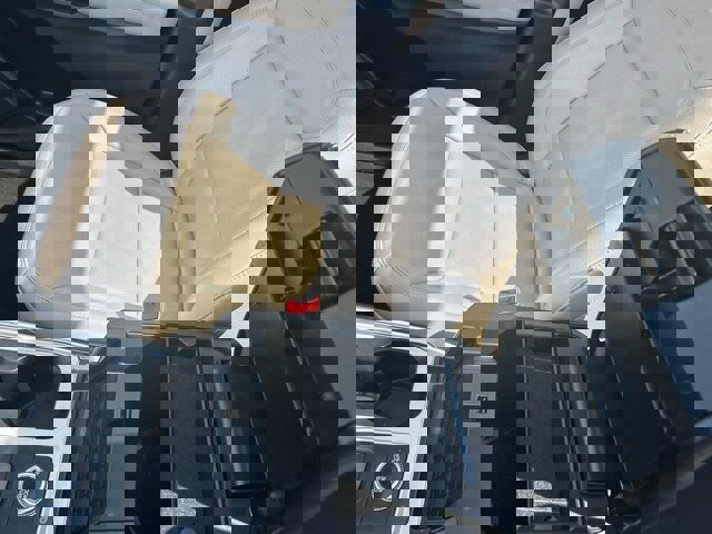 Certified 2022 Ford Explorer Limited w/ Equipment Group 301A image 27