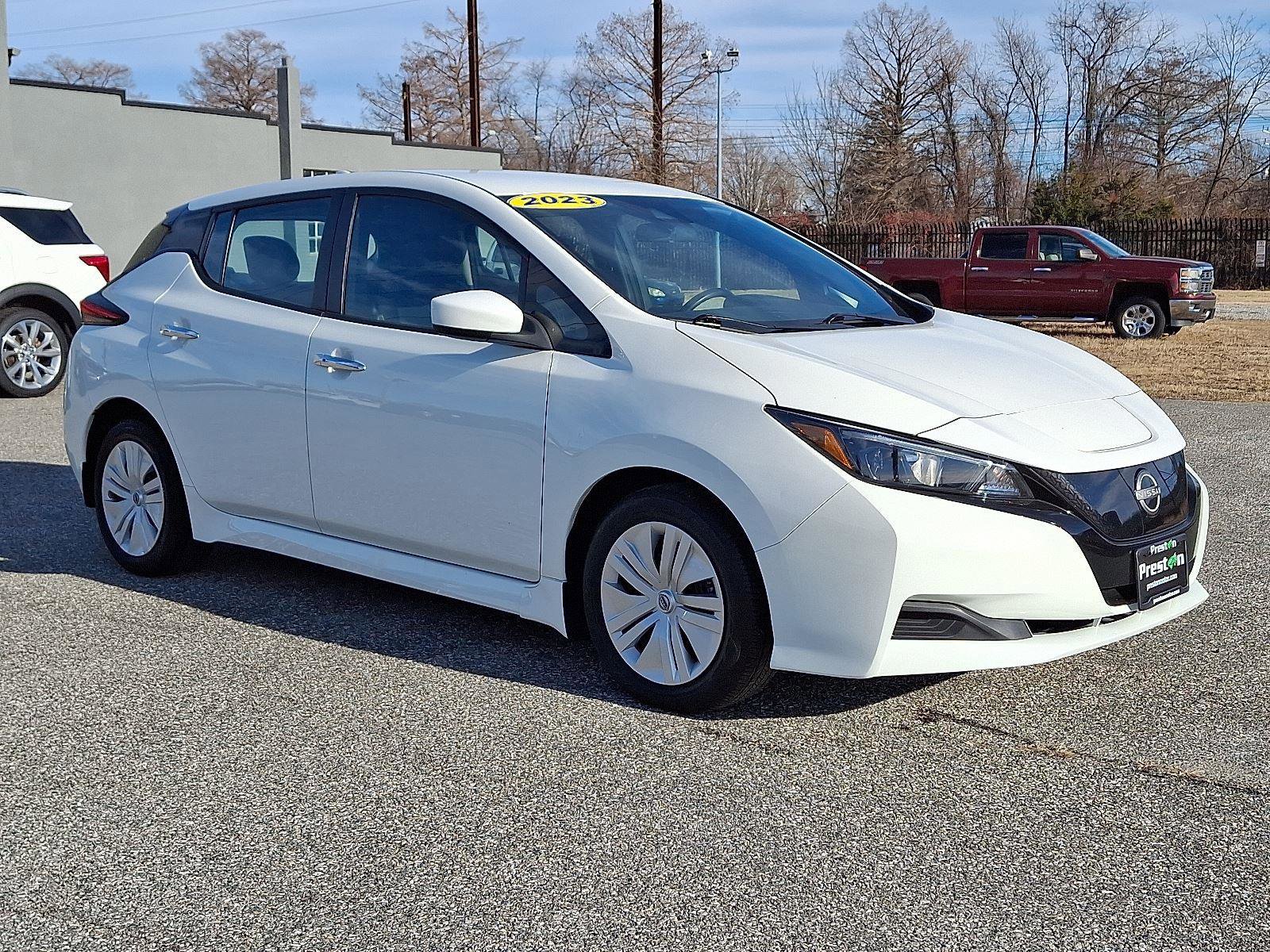 Used 2023 Nissan Leaf S image 6