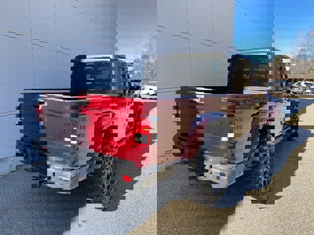 Used 2021 Jeep Gladiator Sport image 3