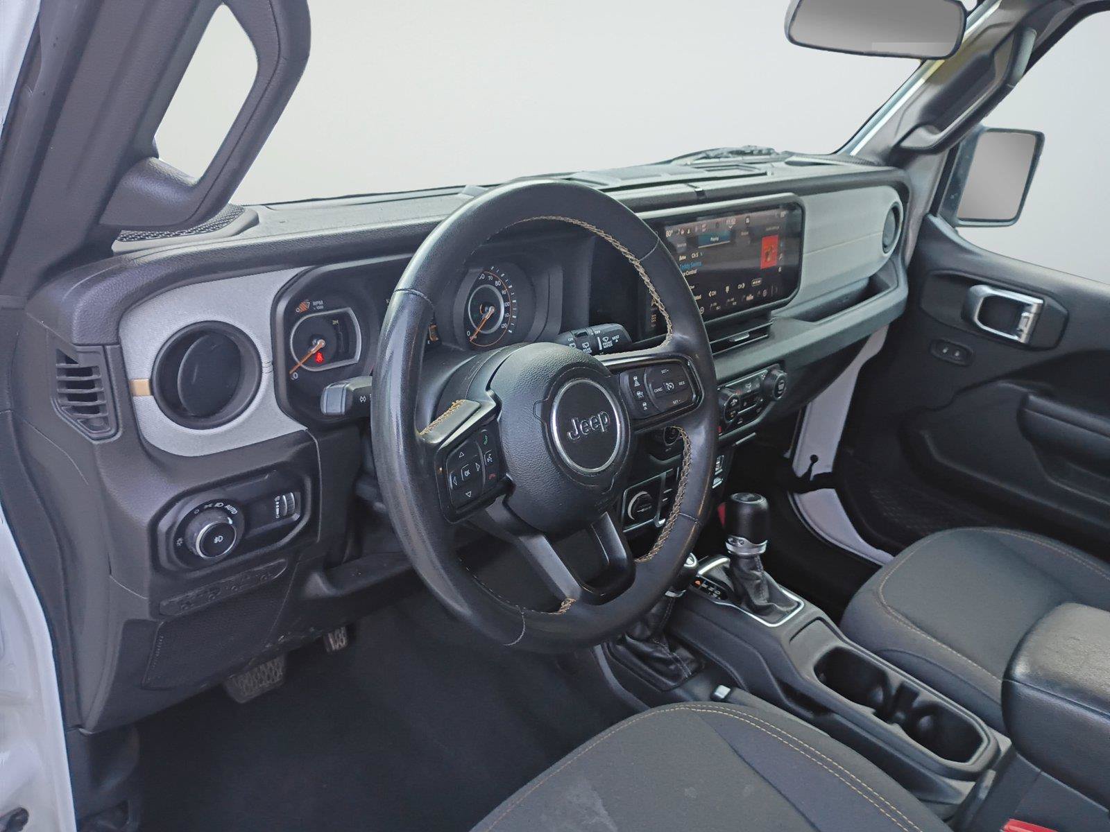 Used 2024 Jeep Wrangler Unlimited Sport AWD/4WD image 10