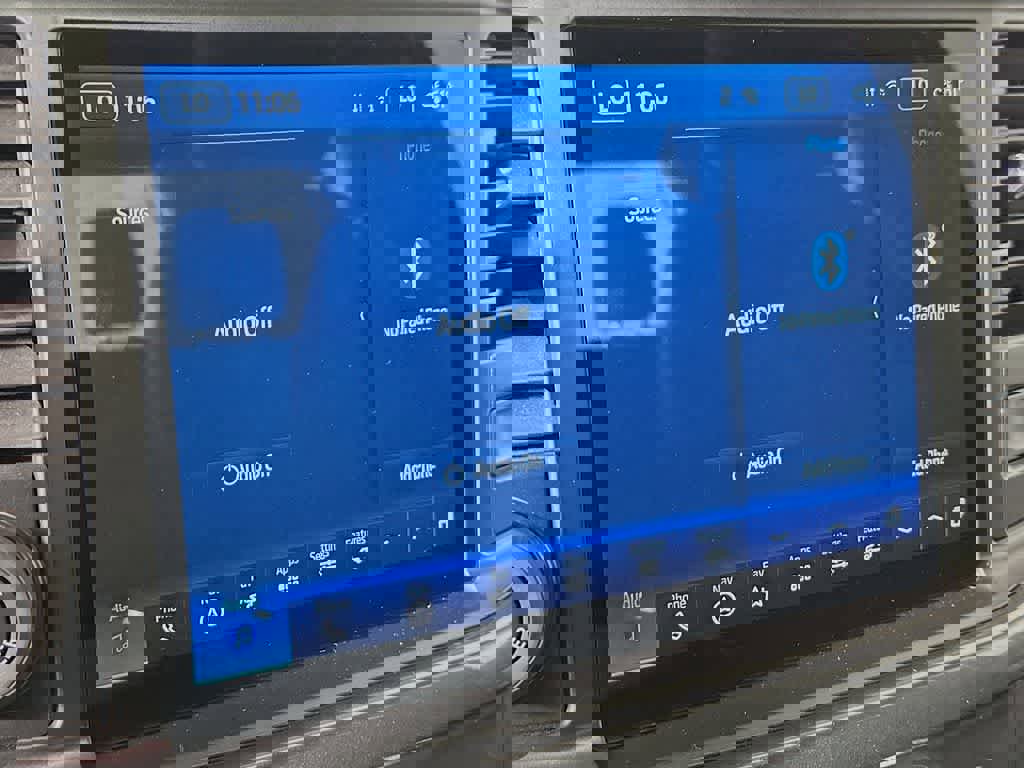 Certified 2022 Ford F150 XLT w/ Equipment Group 302A High image 17