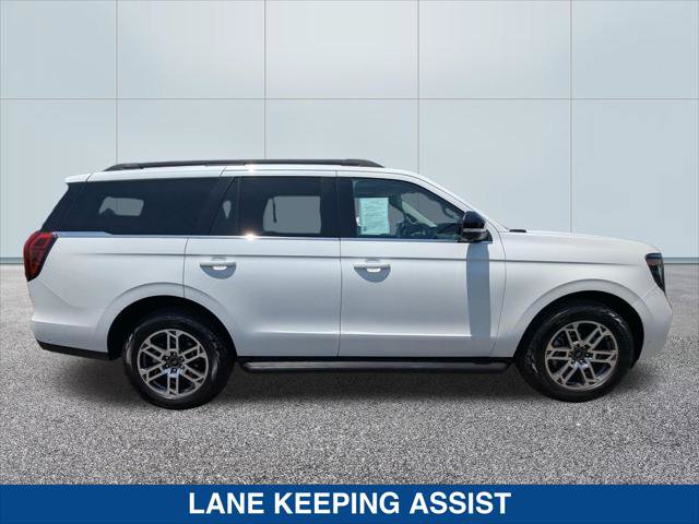 Certified 2025 Ford Expedition Active AWD/4WD image 6