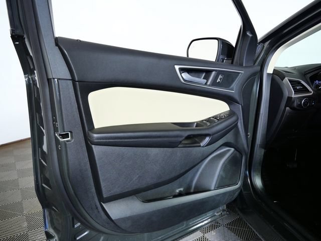 Certified 2024 Ford Edge SEL w/ Convenience Package AWD/4WD image 16
