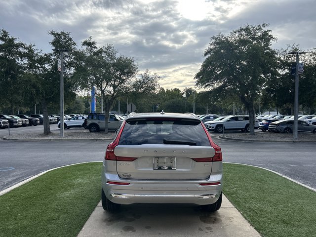 Used 2022 Volvo XC60 B5 Inscription w/ Protection Package Premier FWD image 6