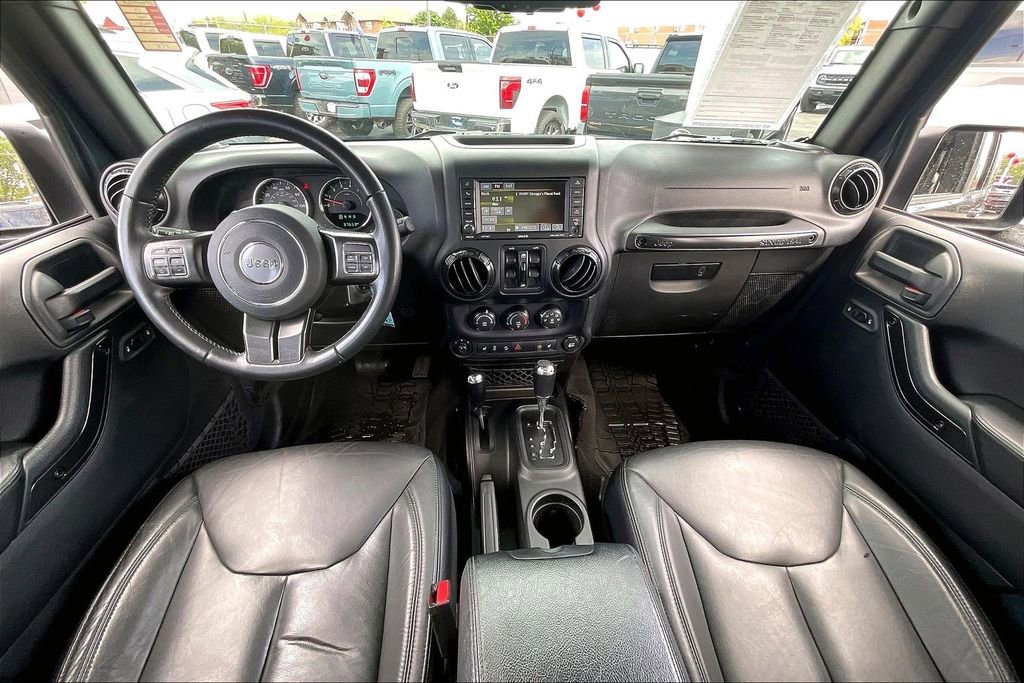 Used 2017 Jeep Wrangler Unlimited Sahara AWD/4WD image 14