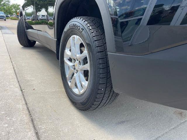 Used 2021 Chevrolet Traverse LS FWD image 18