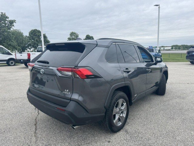 Used 2023 Toyota RAV4 LE AWD/4WD image 9