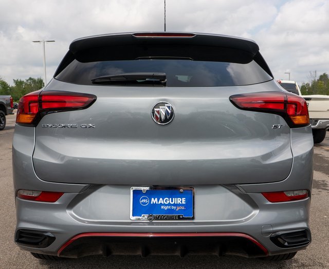 Used 2023 Buick Encore GX Select w/ Sport Touring Package FWD image 7