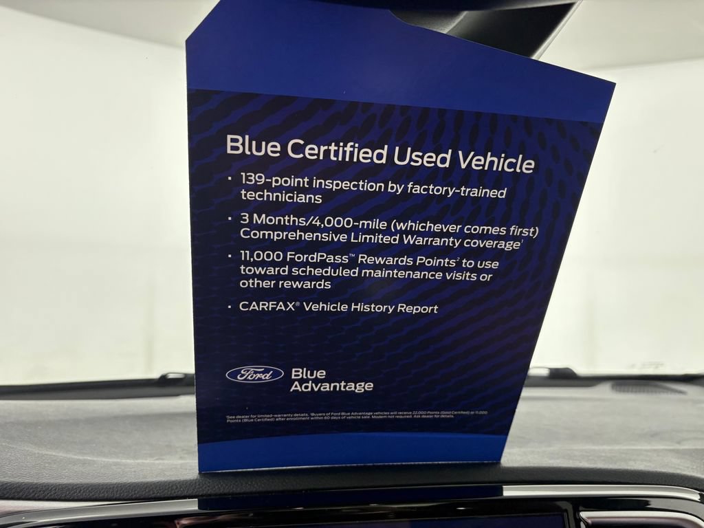 Used 2025 Chrysler Pacifica Pinnacle w/ Trailer Tow Group AWD/4WD image 24