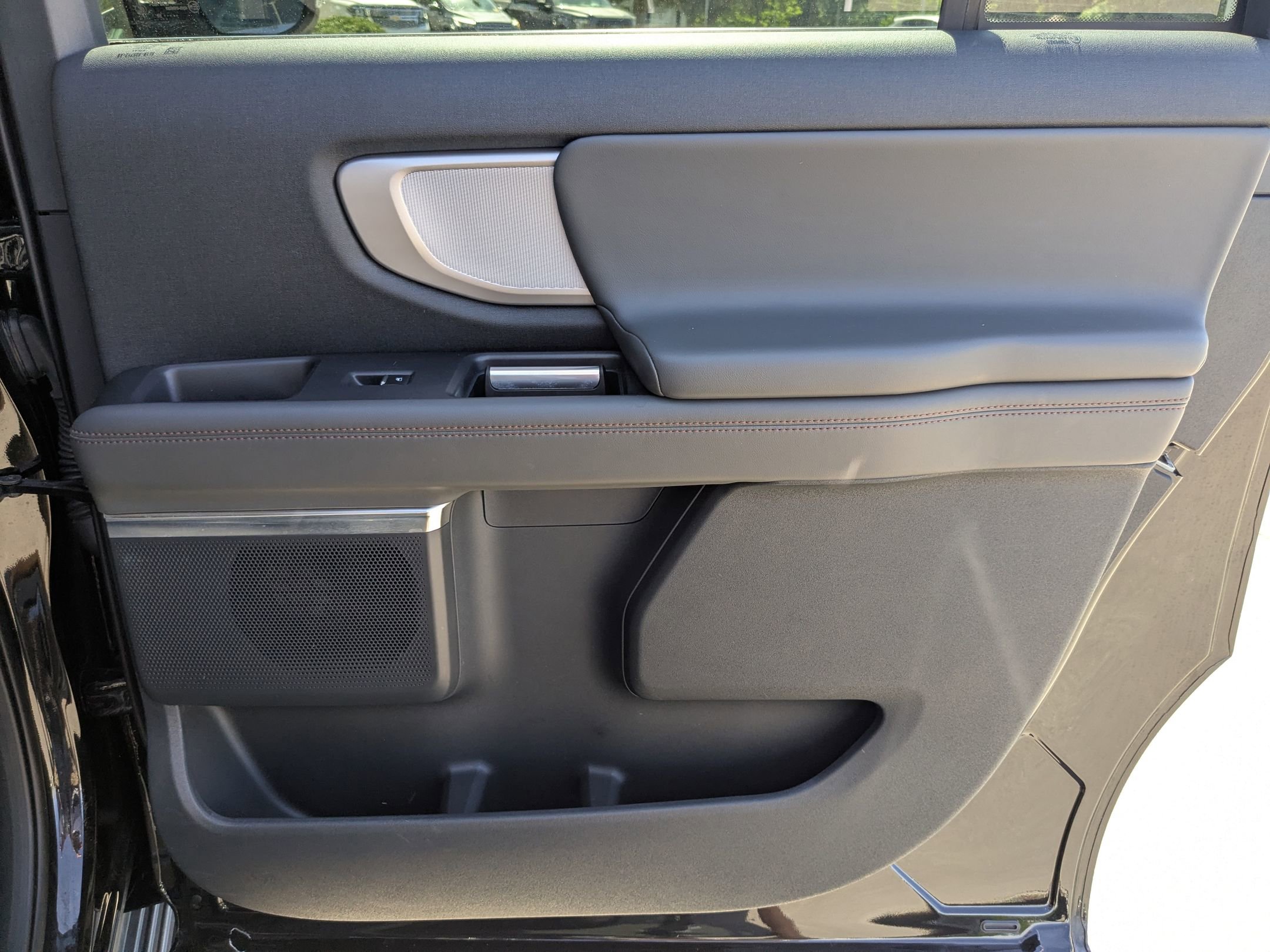 Certified 2025 Ford Expedition Max Active RWD image 40