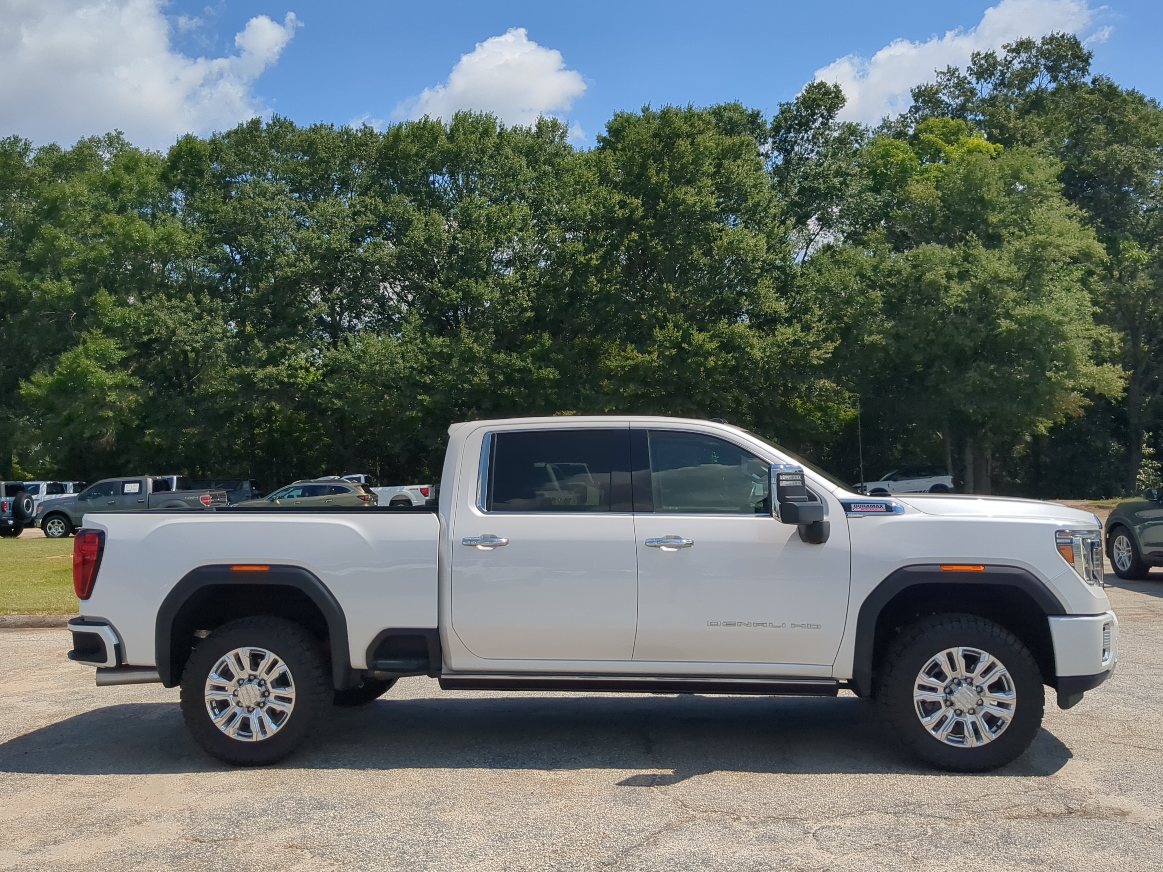 Used 2021 GMC Sierra 2500 Denali w/ Denali Ultimate Package AWD/4WD video 2