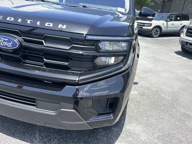 Certified 2025 Ford Expedition Active AWD/4WD image 11