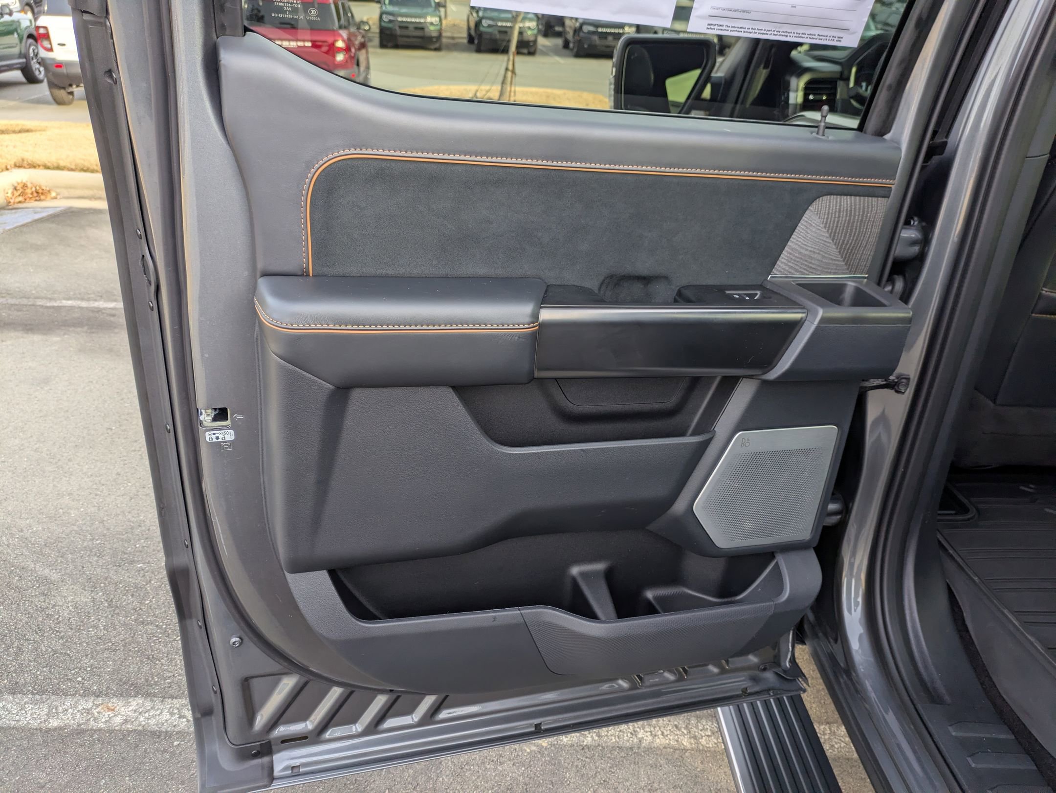 Certified 2022 Ford F150 Platinum w/ Equipment Group 701A High image 33