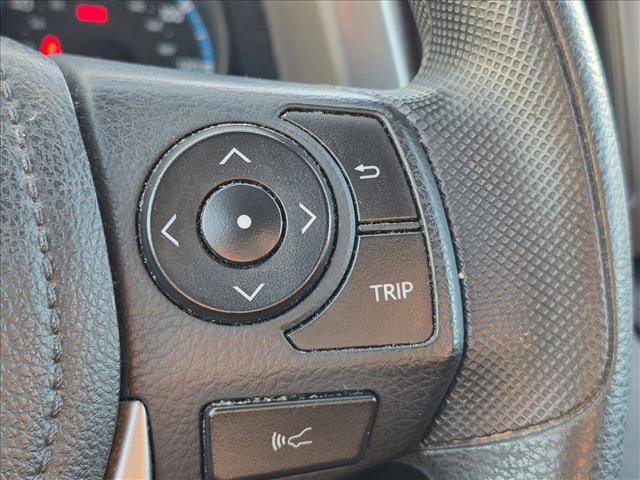 Used 2018 Toyota RAV4 LE FWD image 13