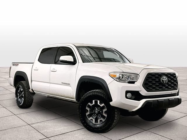 Used 2022 Toyota Tacoma TRD Off-Road w/ Technology Package AWD/4WD image 2