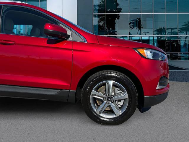 Certified 2023 Ford Edge SEL w/ Convenience Package AWD/4WD image 9