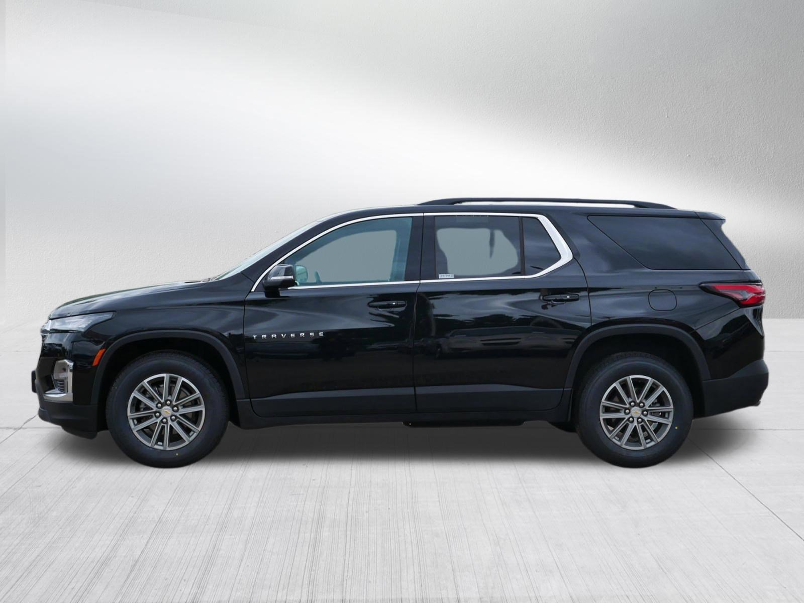 Used 2023 Chevrolet Traverse LT w/ LPO, Floor Liner Package AWD/4WD image 4
