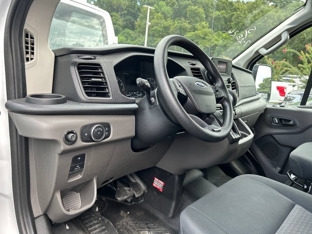 Certified 2025 Ford Transit 250 Low Roof w/ Exterior Upgrade Package RWD image 10