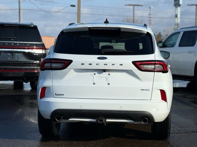 Certified 2023 Ford Escape ST-Line Select w/ Tech Pack #2 image 7