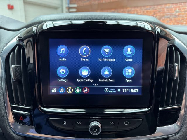 Used 2023 Chevrolet Traverse LT image 21