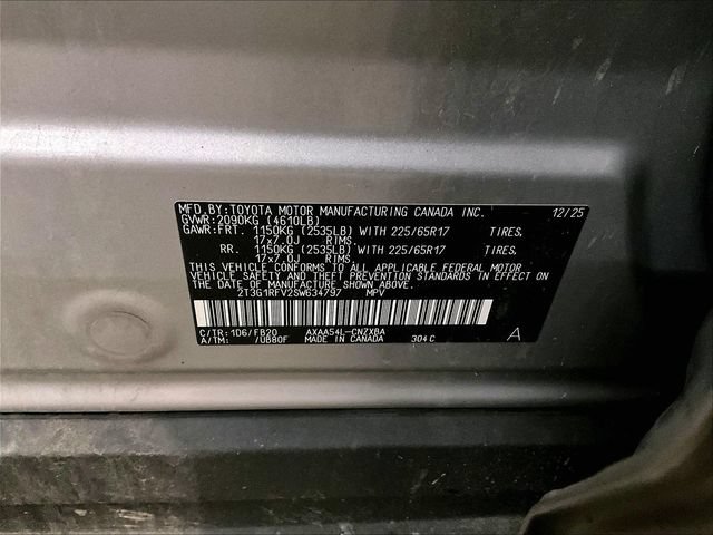 Used 2025 Toyota RAV4 LE AWD/4WD image 32
