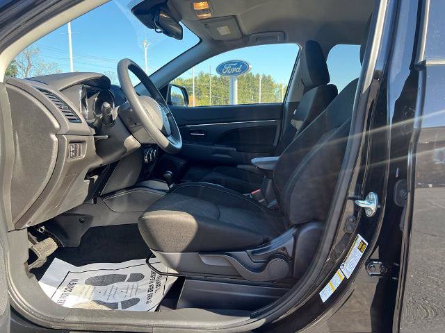 Used 2026 Mitsubishi Outlander Sport AWD image 17