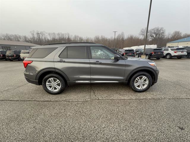 Certified 2023 Ford Explorer XLT w/ Equipment Group 202A AWD/4WD image 6
