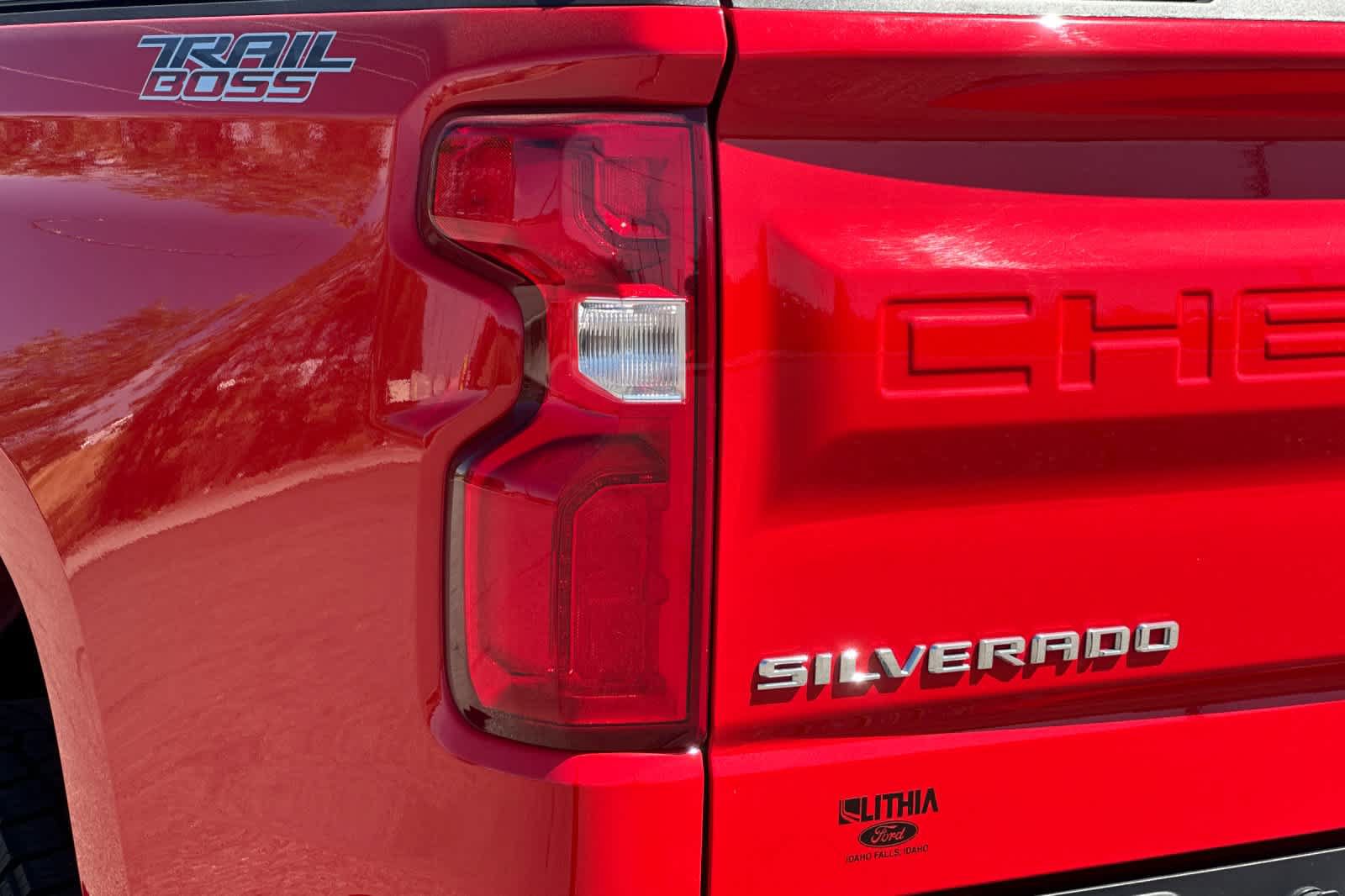 Used 2022 Chevrolet Silverado 1500 LT Trail Boss AWD/4WD image 27