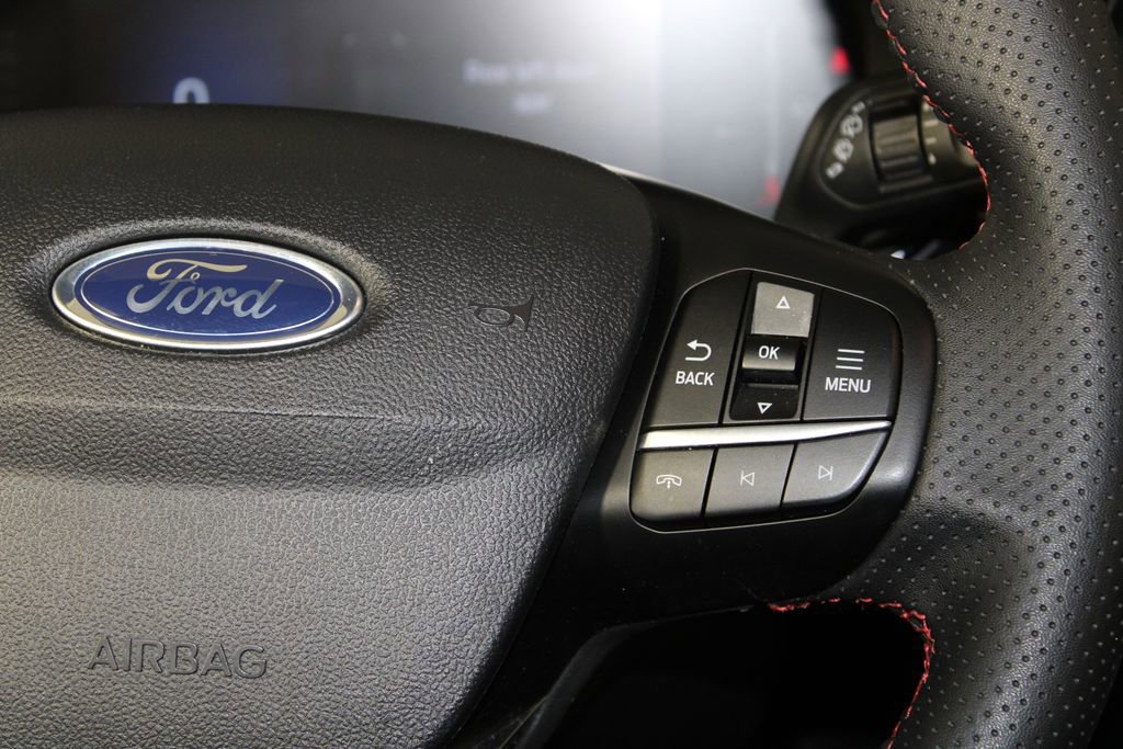 Certified 2025 Ford Escape ST-Line image 17