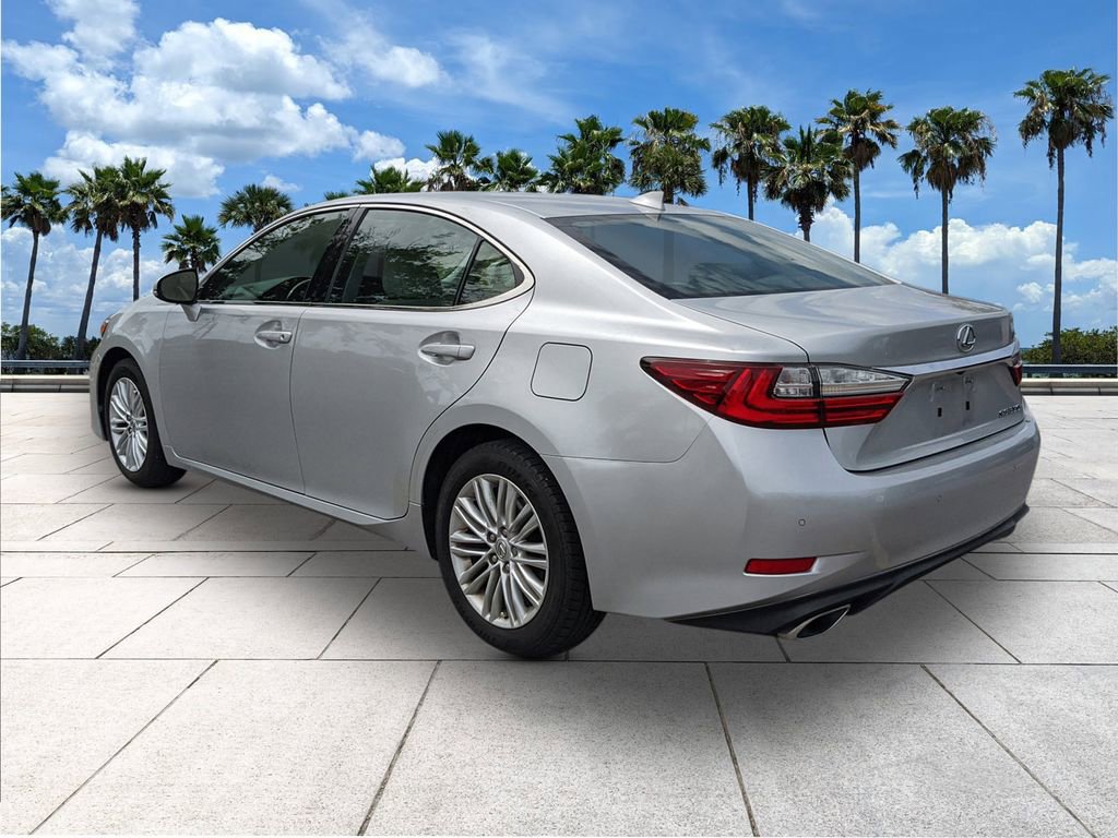 Used 2017 Lexus ES 350 w/ Premium Package image 5