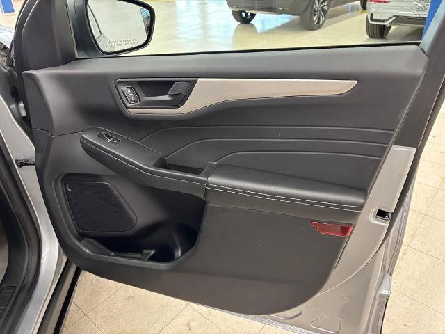 Certified 2022 Ford Escape SE FWD image 16