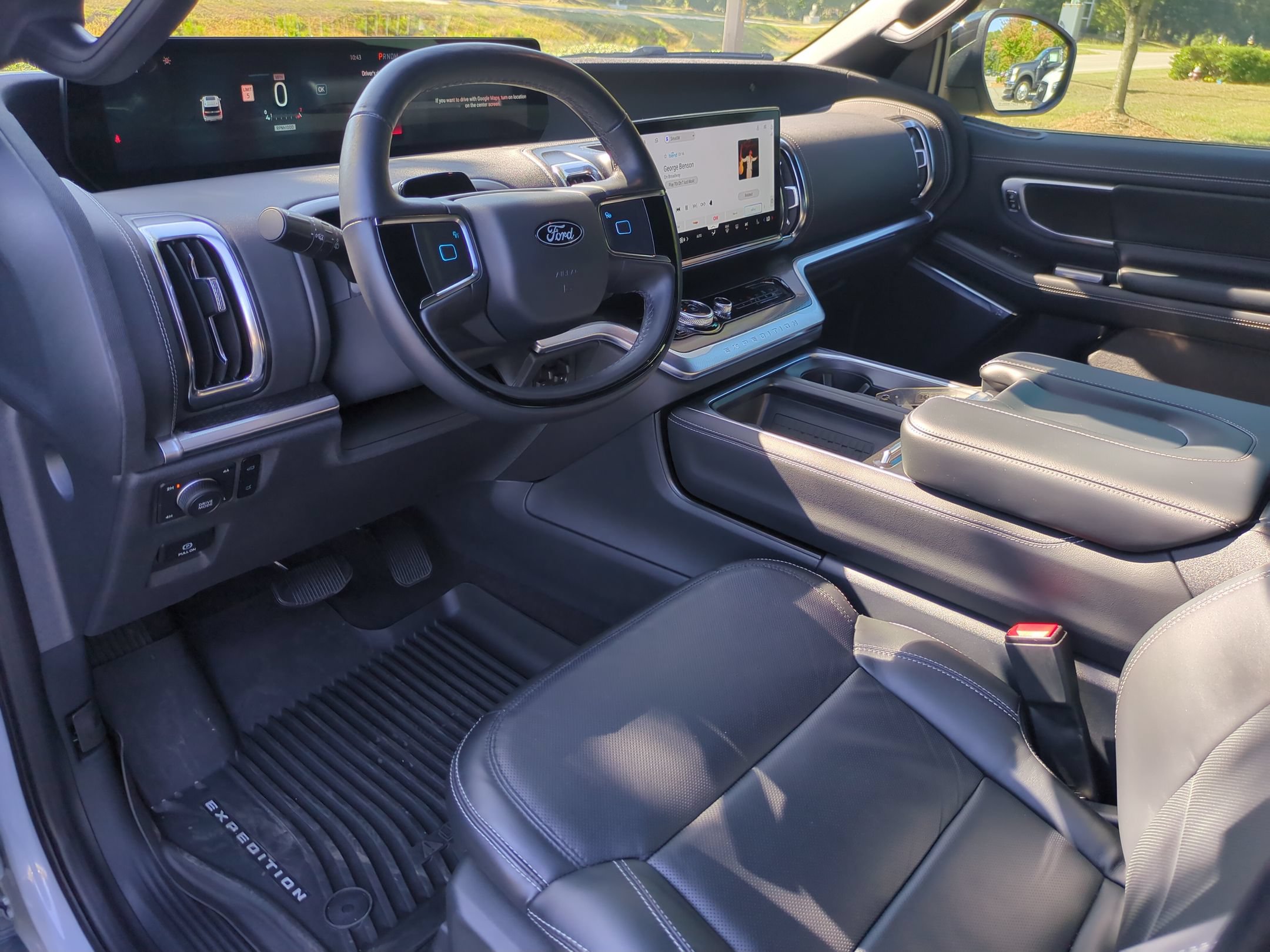 Certified 2025 Ford Expedition Platinum w/ Stealth Appearance Package AWD/4WD image 14