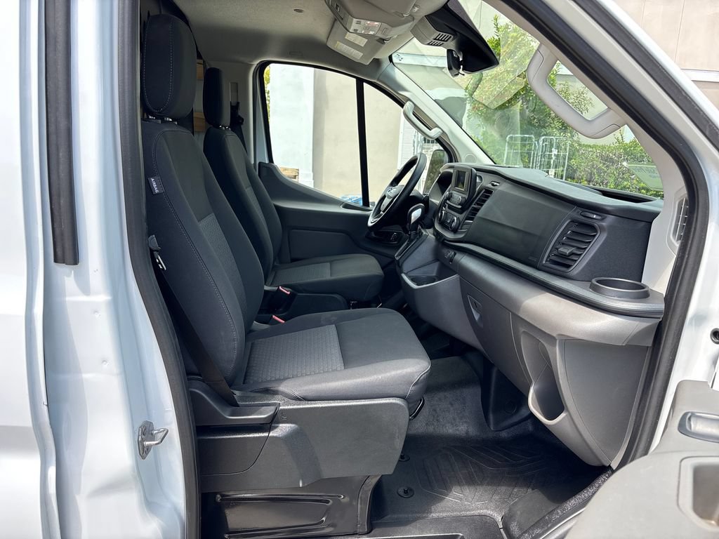 Certified 2025 Ford Transit 250 Low Roof w/ Exterior Upgrade Package RWD image 7