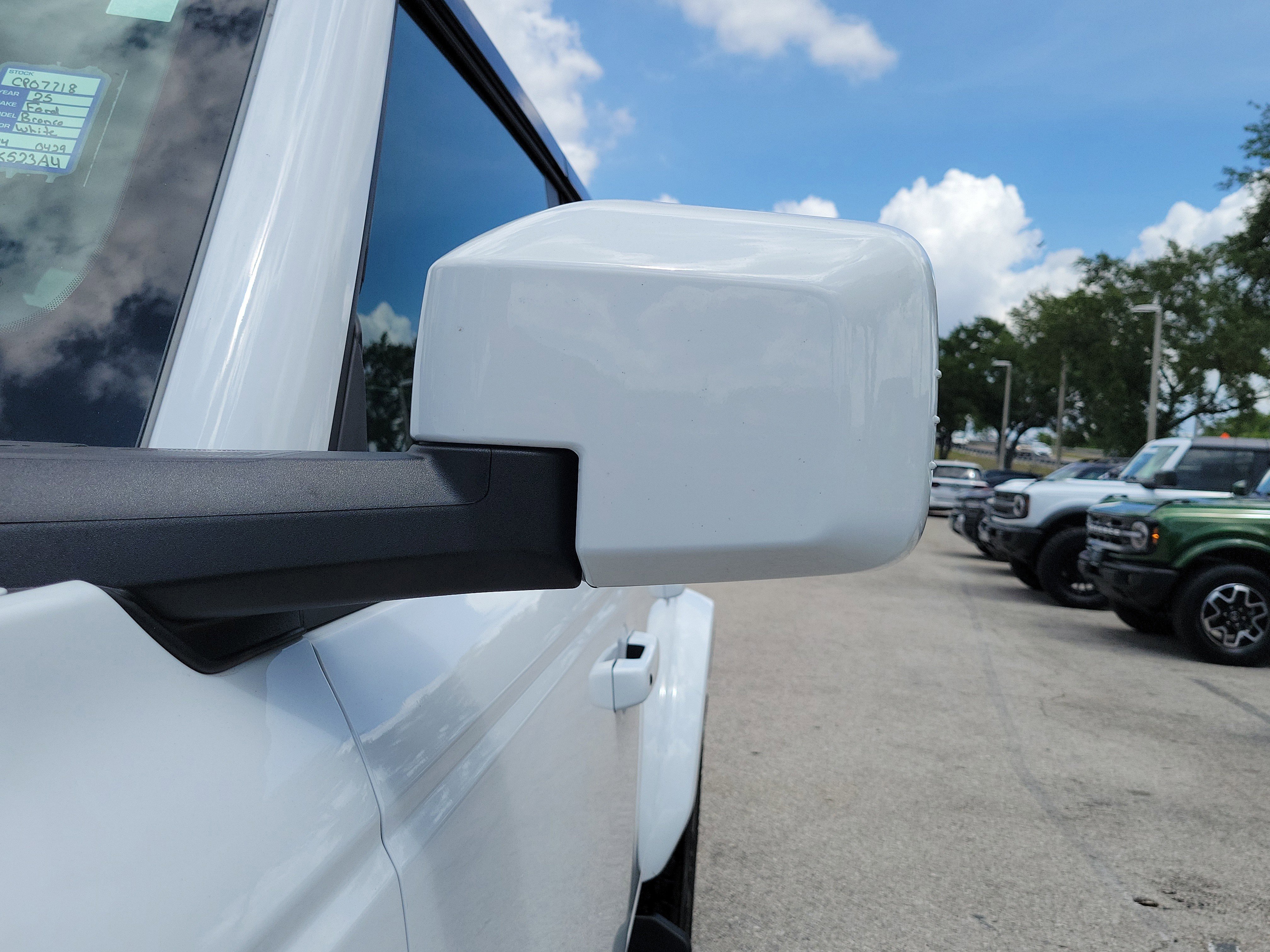 Certified 2025 Ford Bronco Outer Banks AWD/4WD image 4