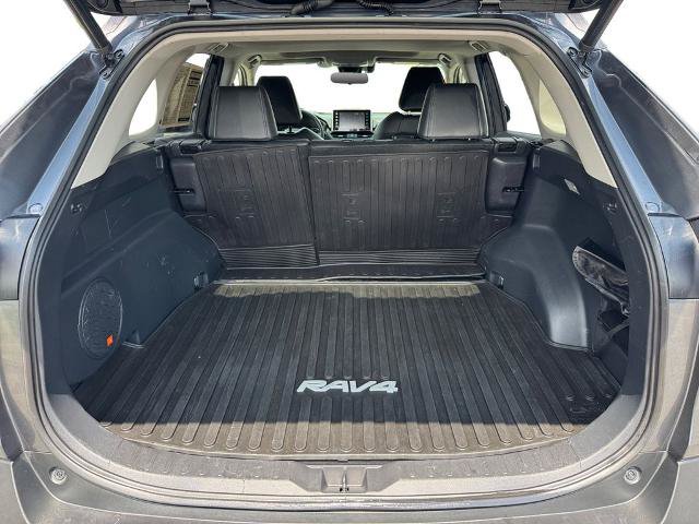 Used 2019 Toyota RAV4 XLE Premium w/ Cold Weather Package AWD/4WD image 10