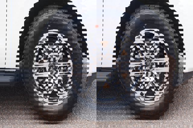 Certified 2025 Ford Expedition Active image 9