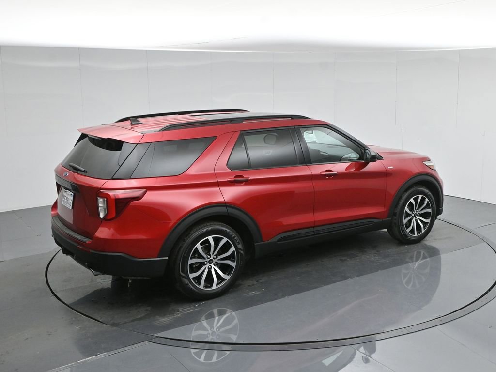 Certified 2022 Ford Explorer ST-Line w/ Class IV Trailer Tow Package image 45