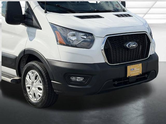 Certified 2025 Ford Transit 250 Low Roof w/ Exterior Upgrade Package RWD image 25