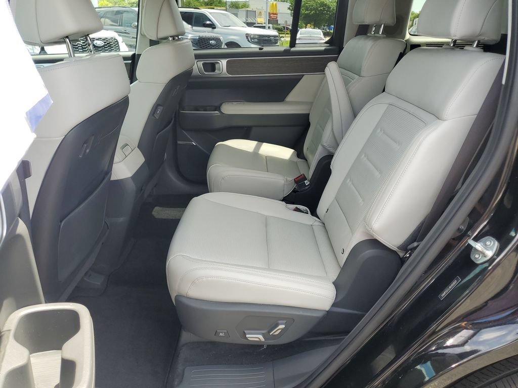 Used 2024 Hyundai Santa Fe Calligraphy AWD/4WD image 41