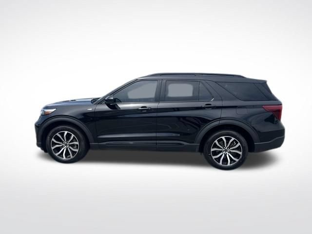 Certified 2023 Ford Explorer ST-Line AWD/4WD image 4