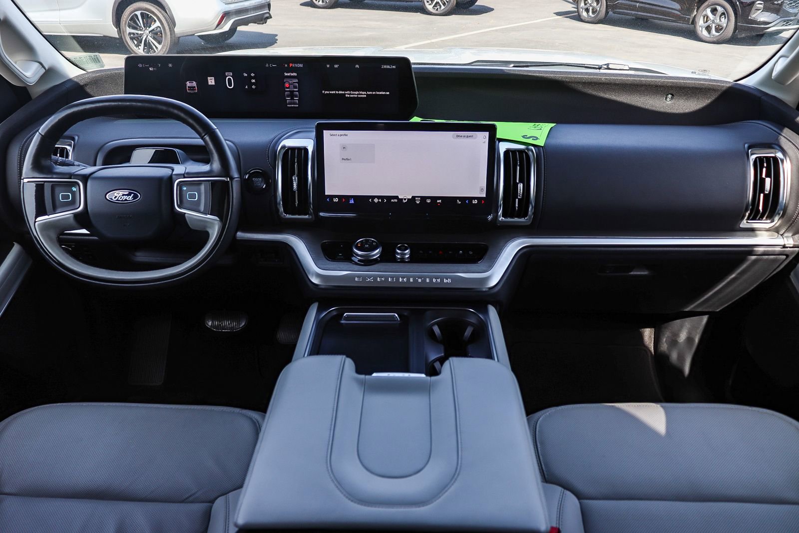 Certified 2025 Ford Expedition Max Platinum w/ Driver's Package AWD/4WD image 12