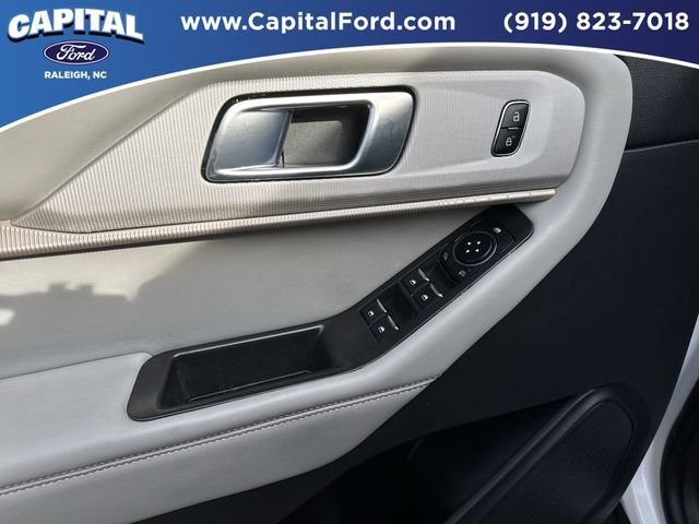 Certified 2025 Ford Explorer Active w/ Active Comfort Package image 20