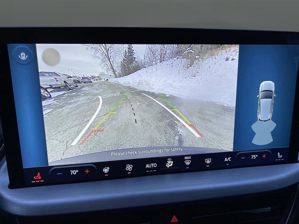 Certified 2025 Ford Escape Platinum image 16