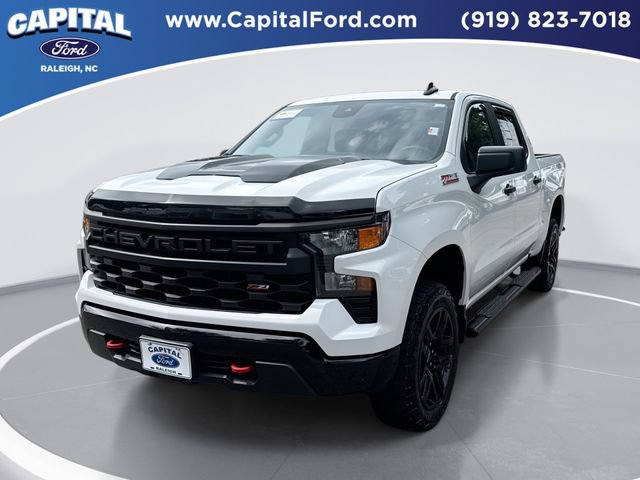 Used 2024 Chevrolet Silverado 1500 Custom Trail Boss AWD/4WD image 1
