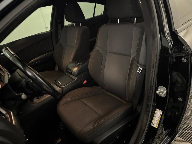 Used 2020 Dodge Charger SXT w/ Blacktop Package image 17
