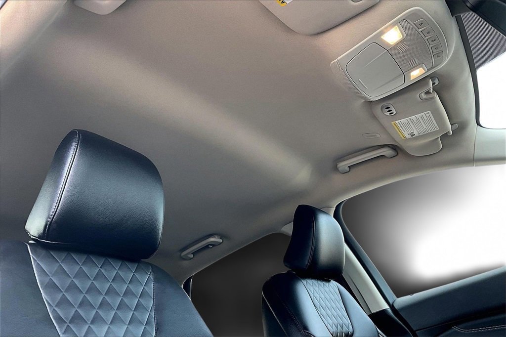 Certified 2024 Ford Edge Titanium image 22