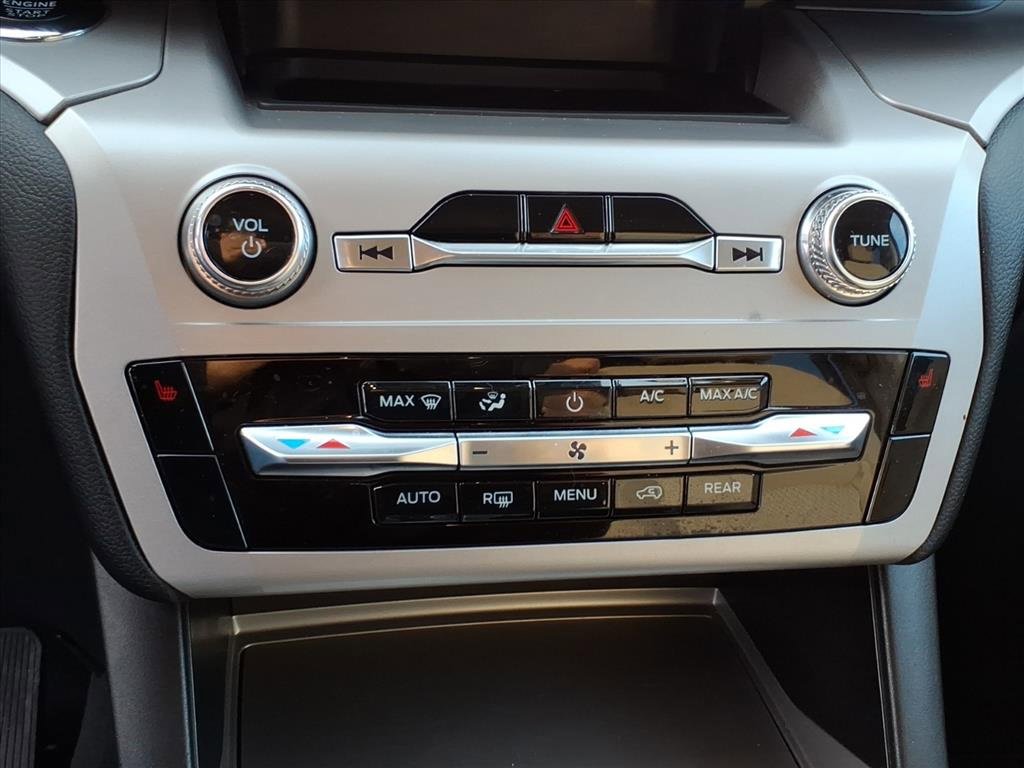 Certified 2022 Ford Explorer XLT w/ Class IV Trailer Tow Package image 21