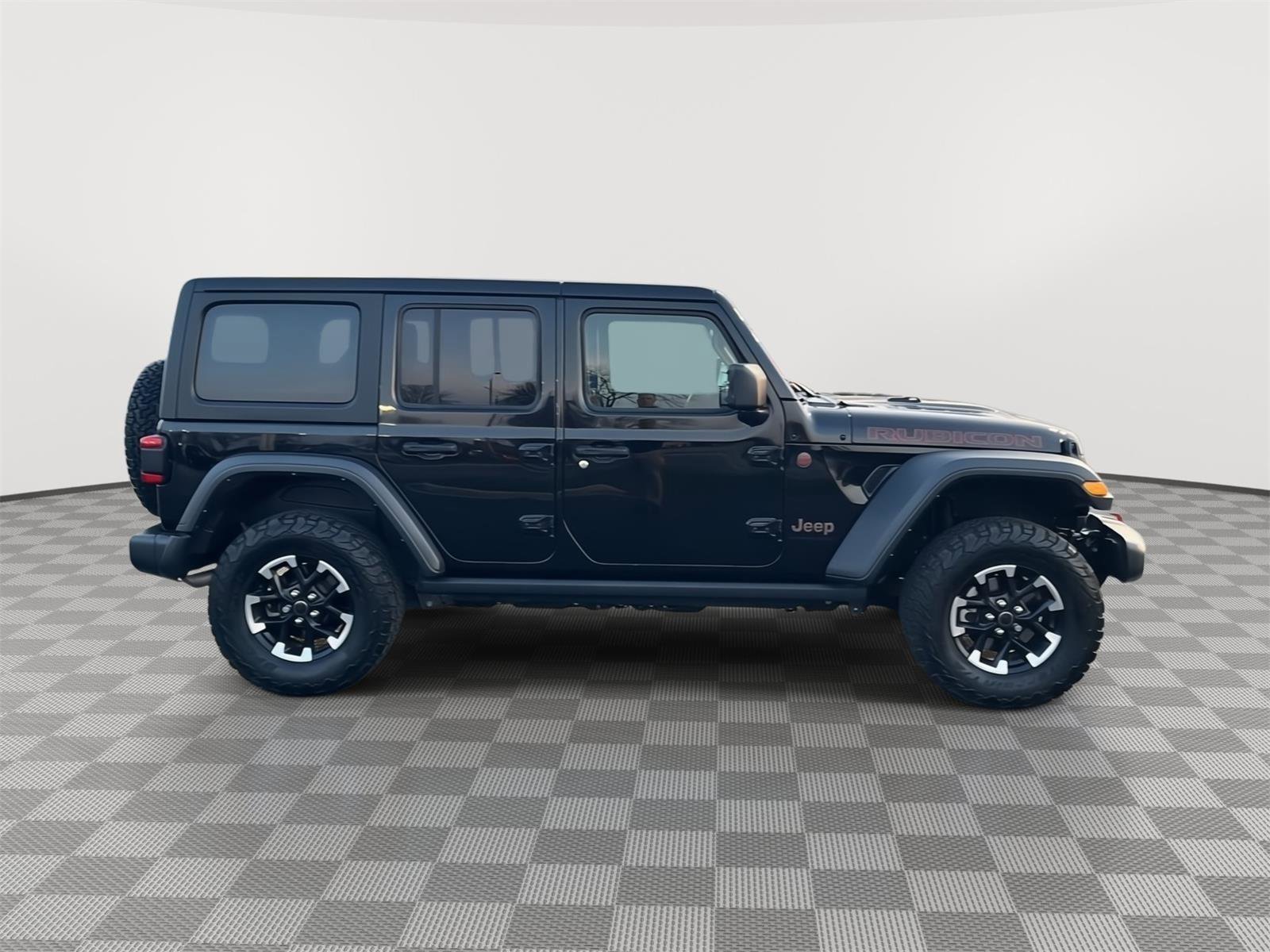 Used 2024 Jeep Wrangler Unlimited Rubicon w/ Convenience Group AWD/4WD image 6